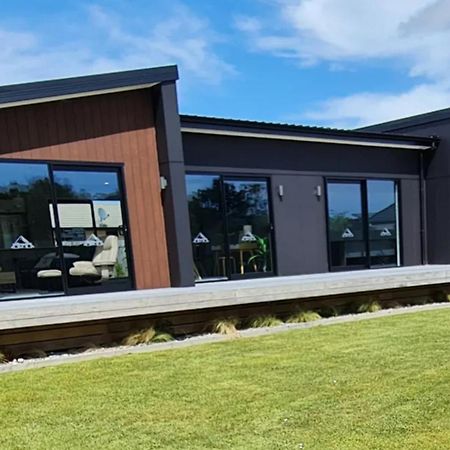 Miss Eastons Whare Villa Уестпорт Екстериор снимка