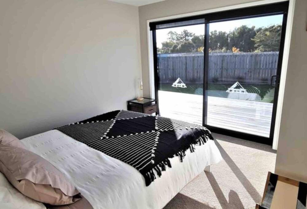 Miss Eastons Whare Villa Уестпорт Екстериор снимка