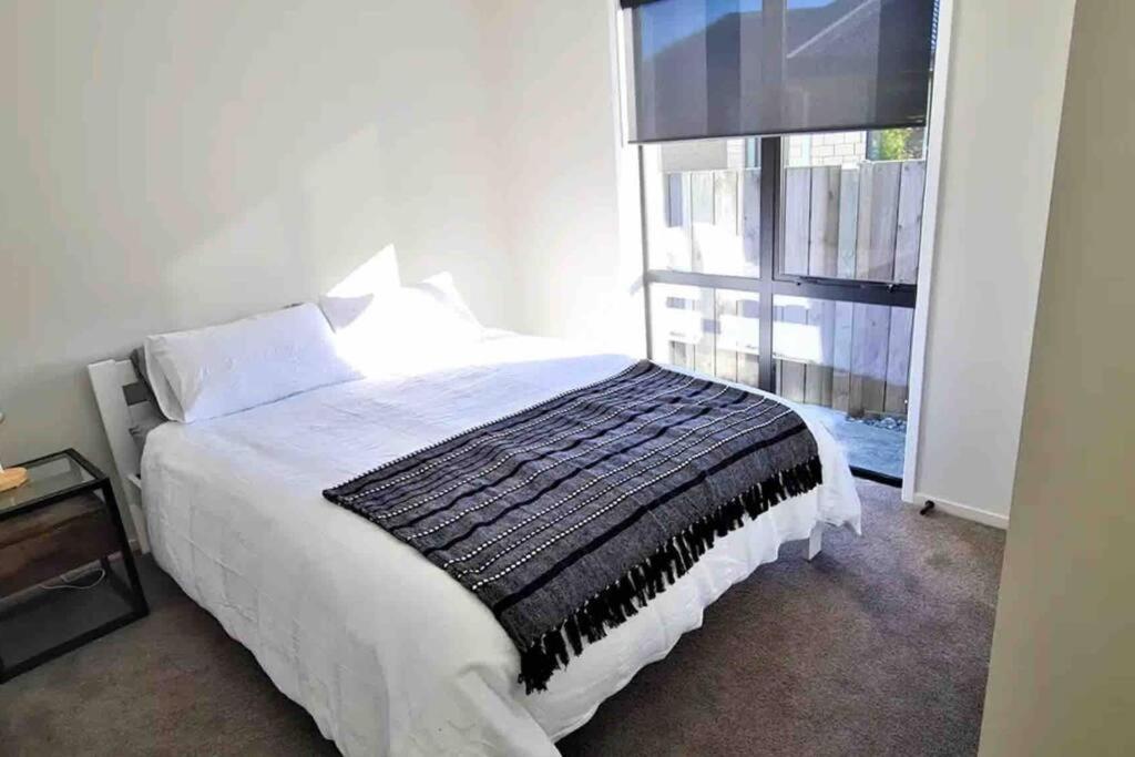 Miss Eastons Whare Villa Уестпорт Екстериор снимка